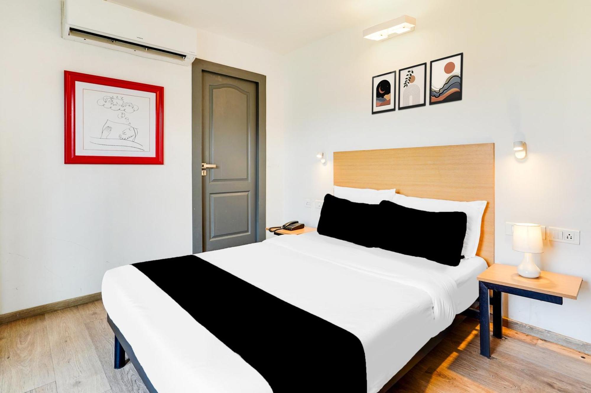 Super Townhouse Btm Layout Near Madiwala Lake Formerly Q Rooms Bangalore Exterior photo